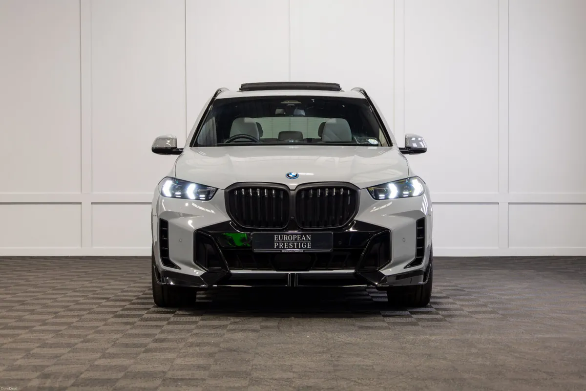 2025 BMW X5 X-Drive 50e M-Sport - Image 2
