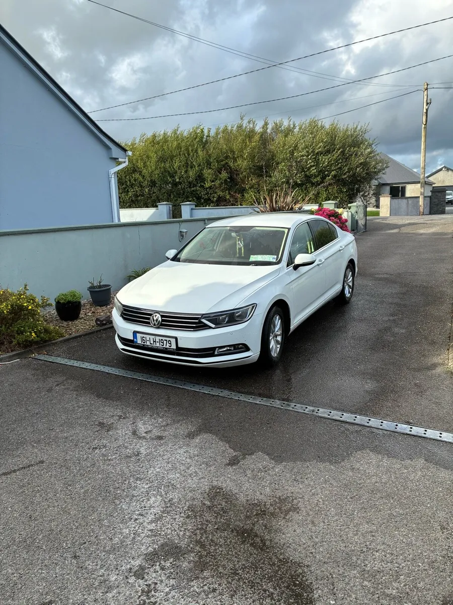 161 Volkswagen Passat 1.6TDI BUSINESS - Image 2
