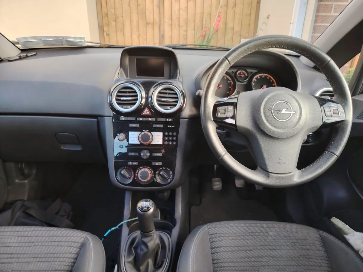 Opel Corsa 2014 - Image 3