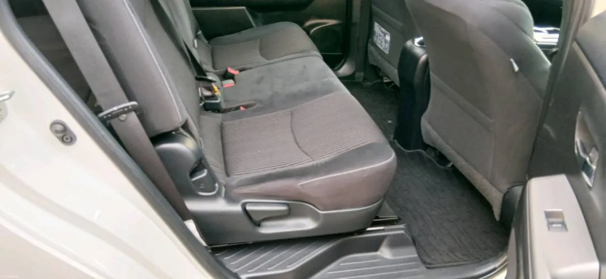 Toyota Prius Alpha 7seater 58k Kms - Image 6