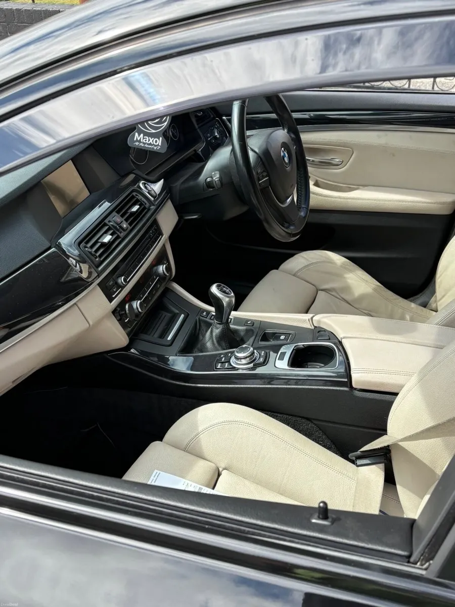 BMW F10 2013 520D - Image 2