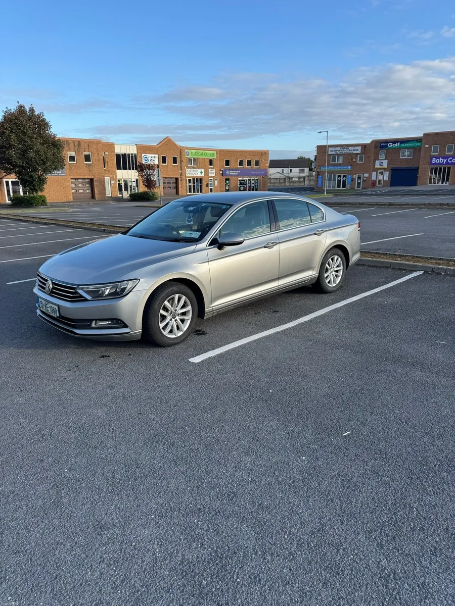 Car - Image 3