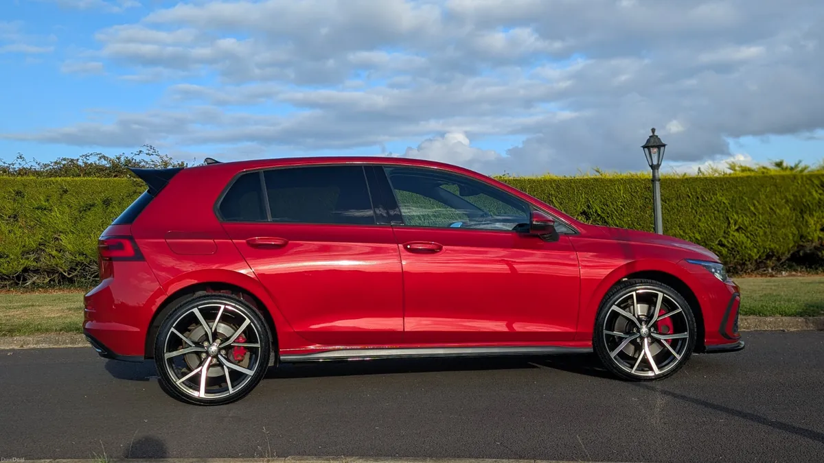 Volkswagen Golf 2021 GTE High spec - Image 5