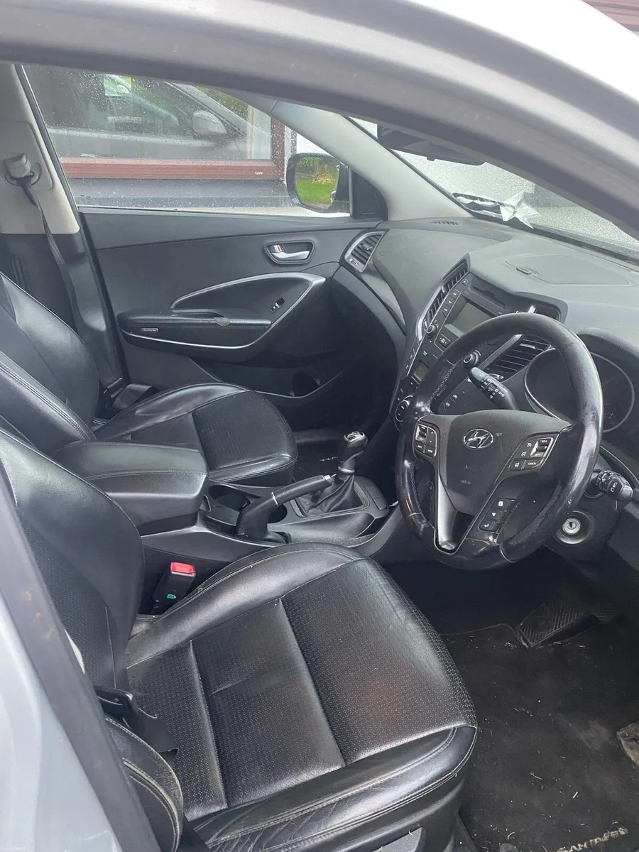 Hyundai Santa Fe - Image 6