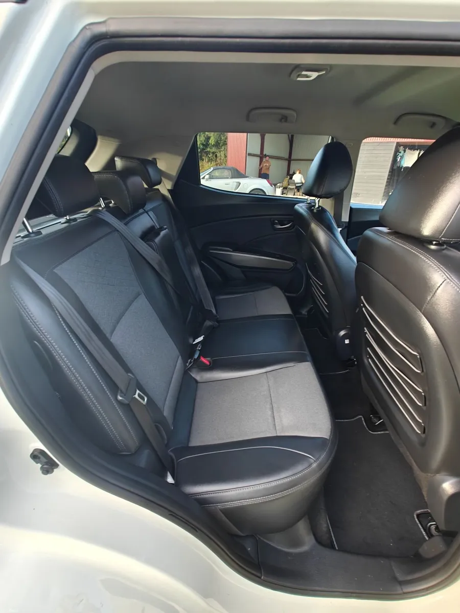 SsangYong Tivoli 2022 - Image 2