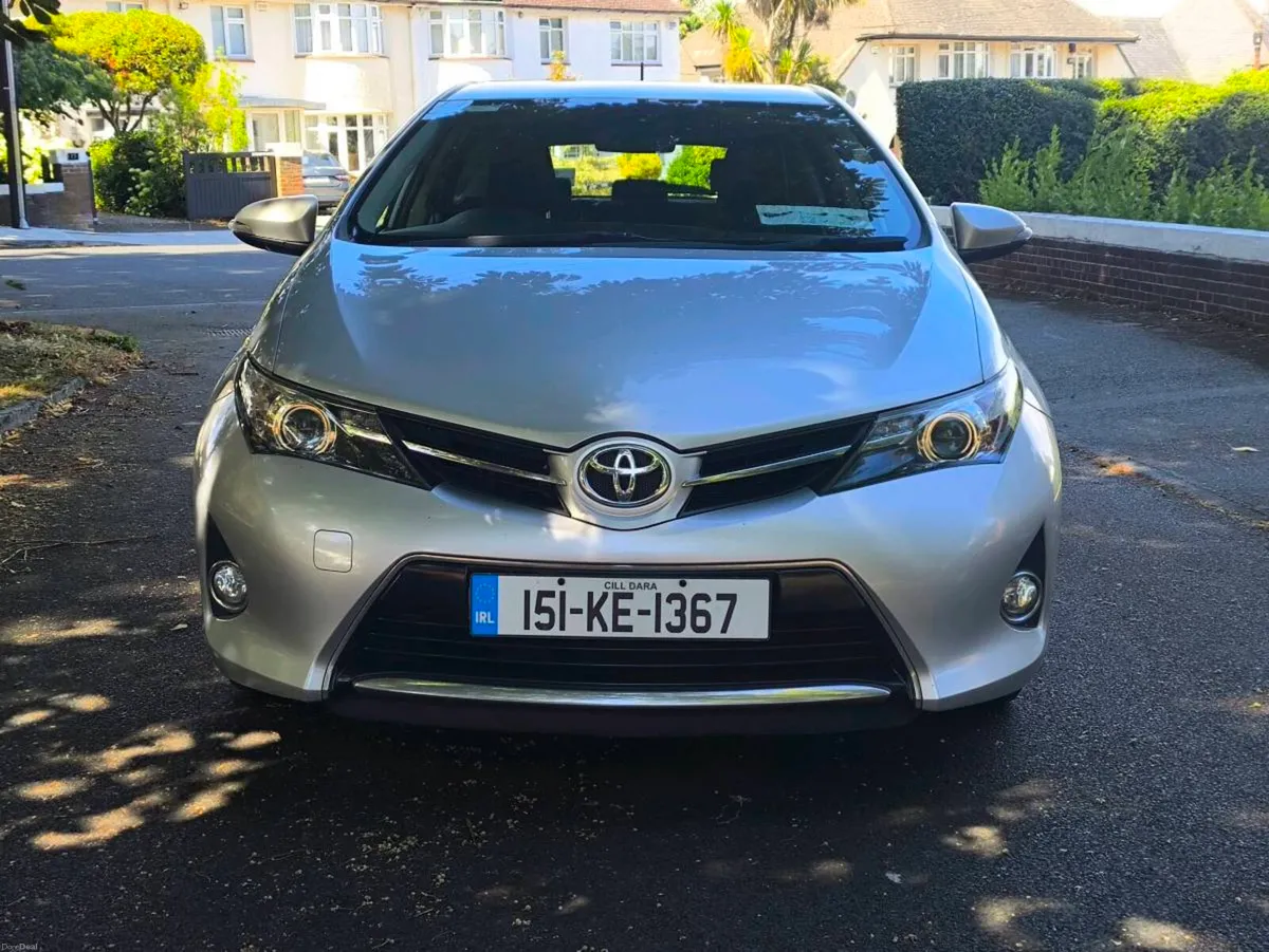 2015 AURIS 1.4 D4D 1 OWNER FULL TOYOTA SERVICE HIS - Image 6