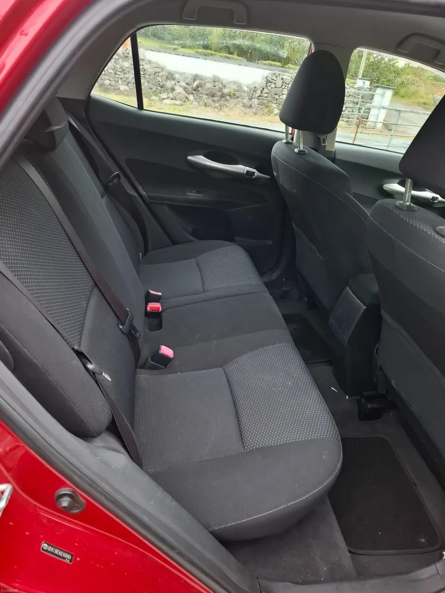 Toyota Auris 2012 - Image 3