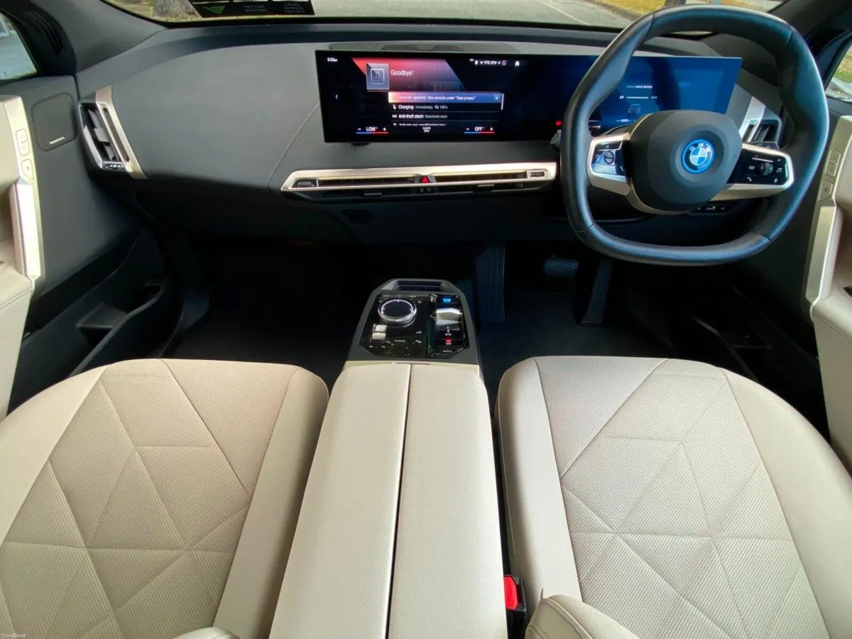 BMW iX M SPORT EDITION IVORY INTERIOR - Image 2