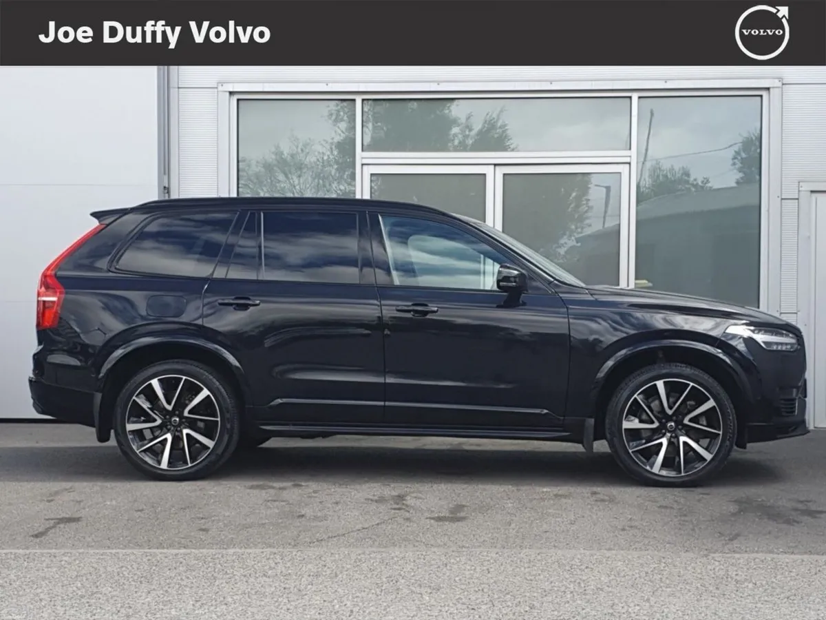 Volvo XC90 T8 PHEV 455hp Plus (Dark Theme) - Image 5
