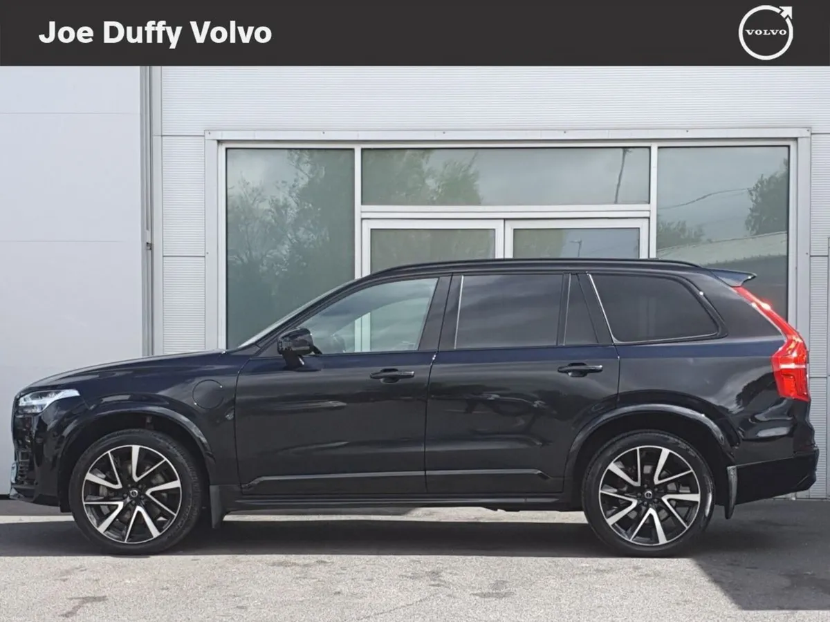 Volvo XC90 T8 PHEV 455hp Plus (Dark Theme) - Image 3