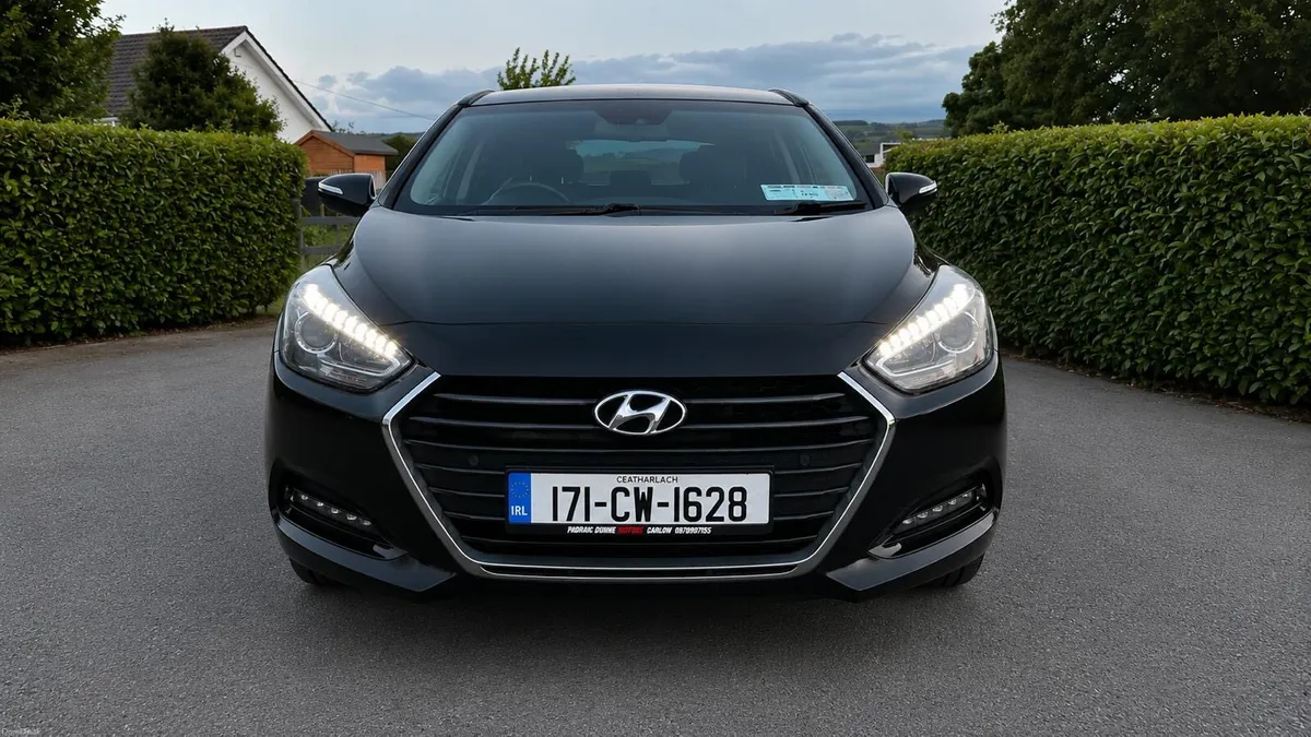 2016 Hyundai i40 Executive - Image 2