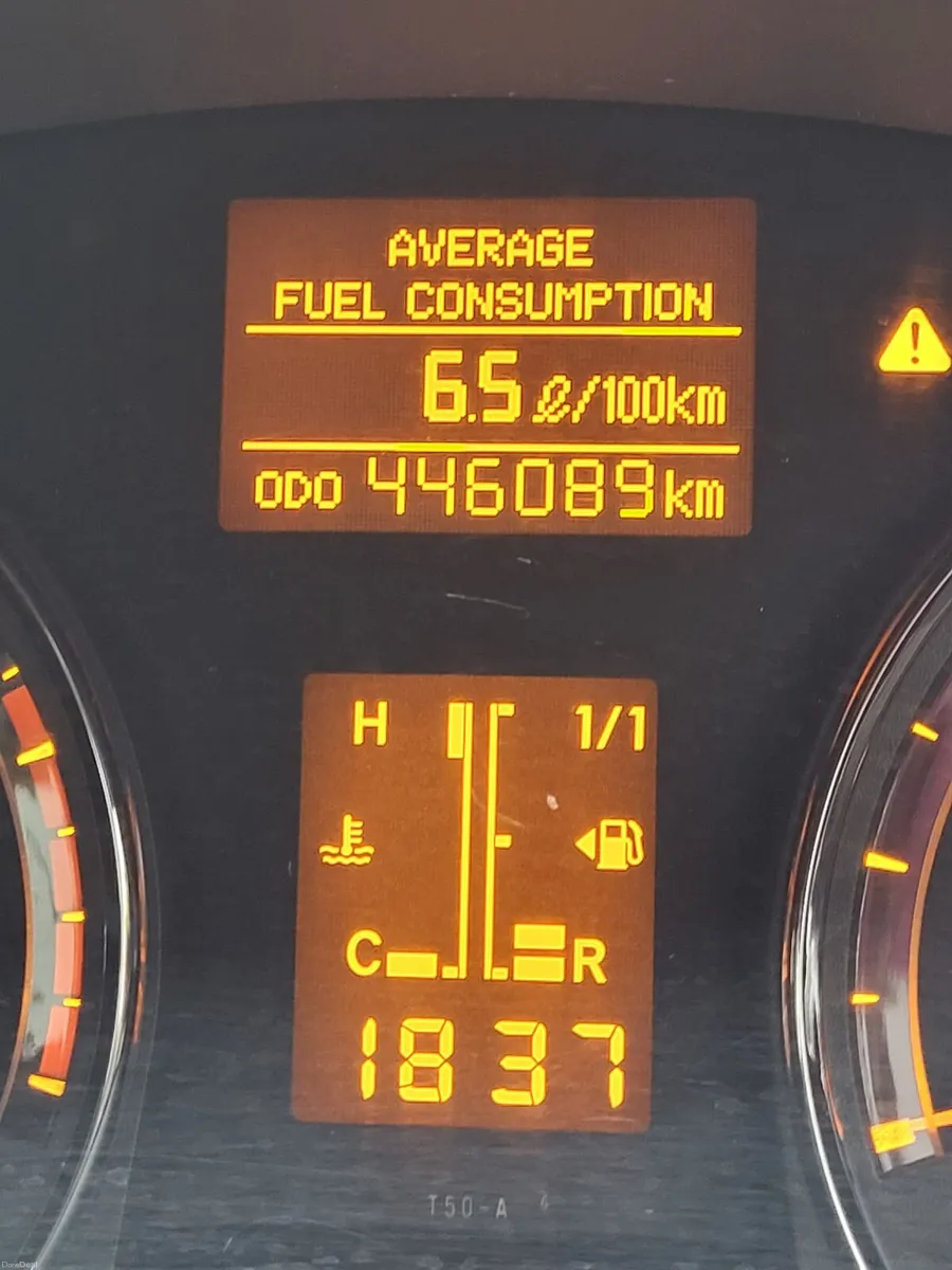 Toyota Avensis 2010 - Image 3