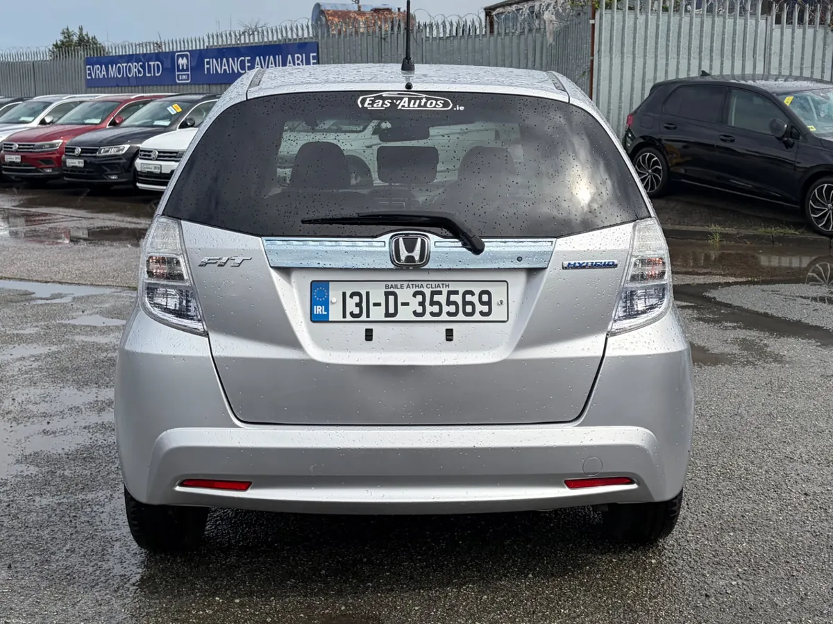 2013 Honda Fit 1.3 Hybrid Auto Nct 03/27 Tax 02/27 - Image 5