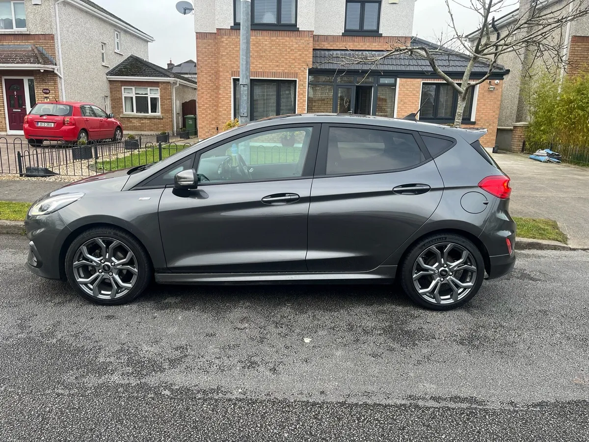 Ford fiesta ST X line - Image 4