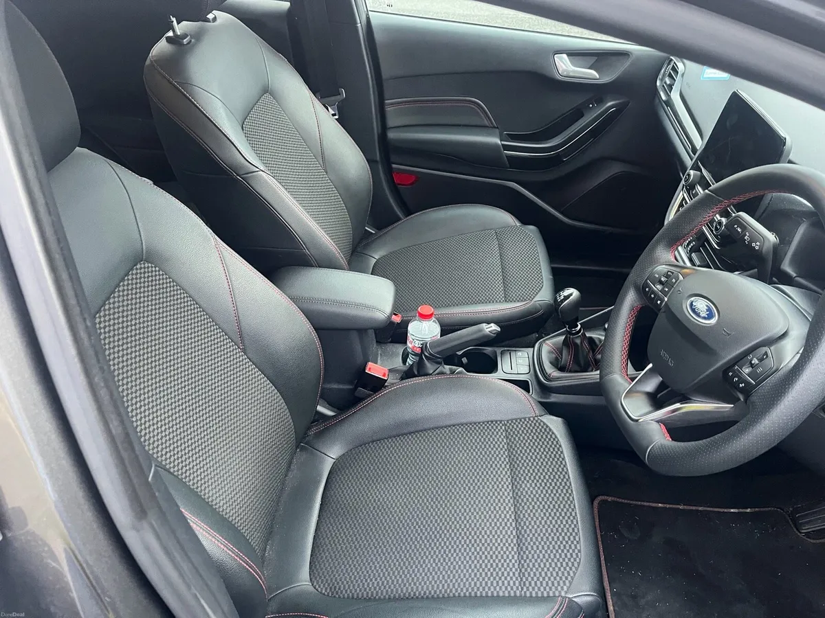 Ford fiesta ST X line - Image 6