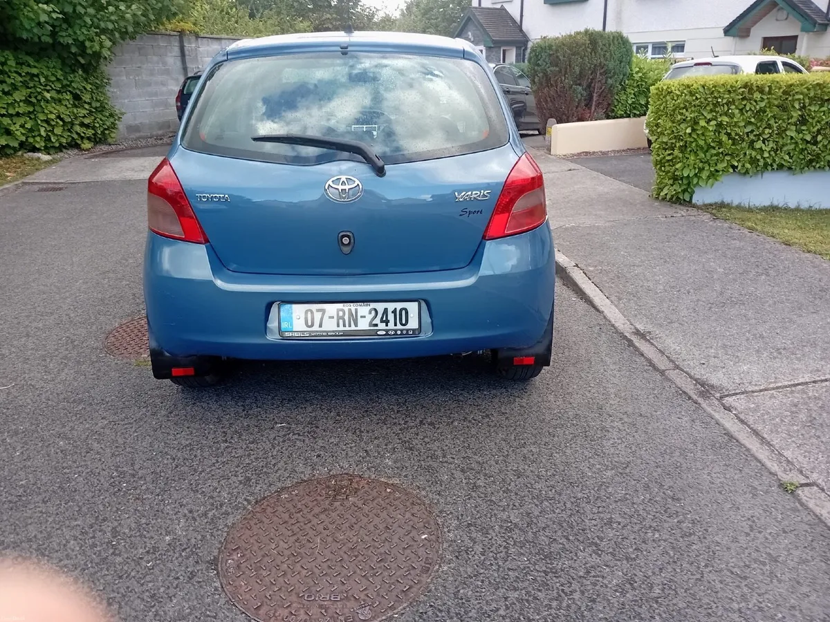 Toyota Yaris 2007 - Image 3