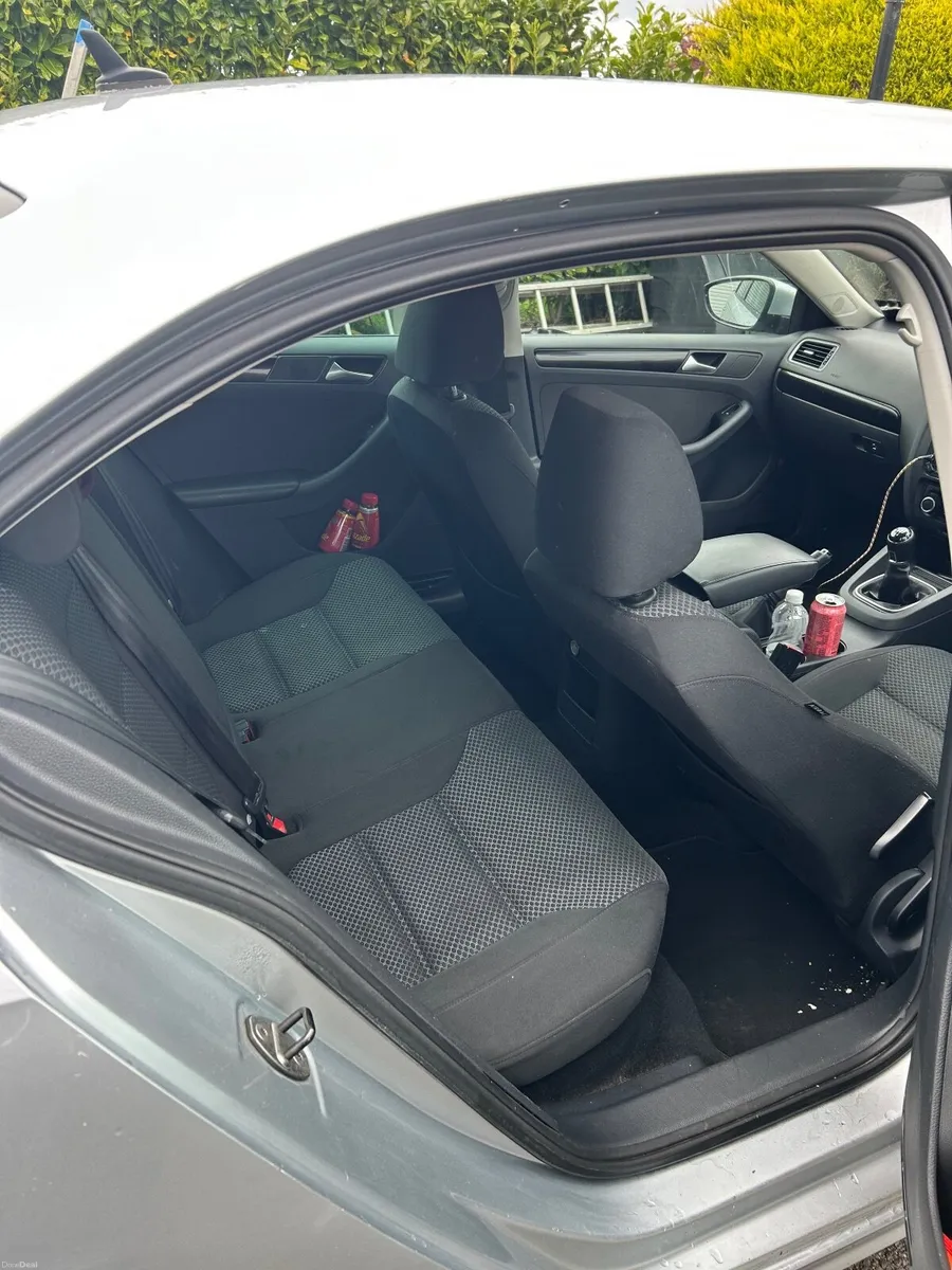 Volkswagen Jetta 2014 - Image 6