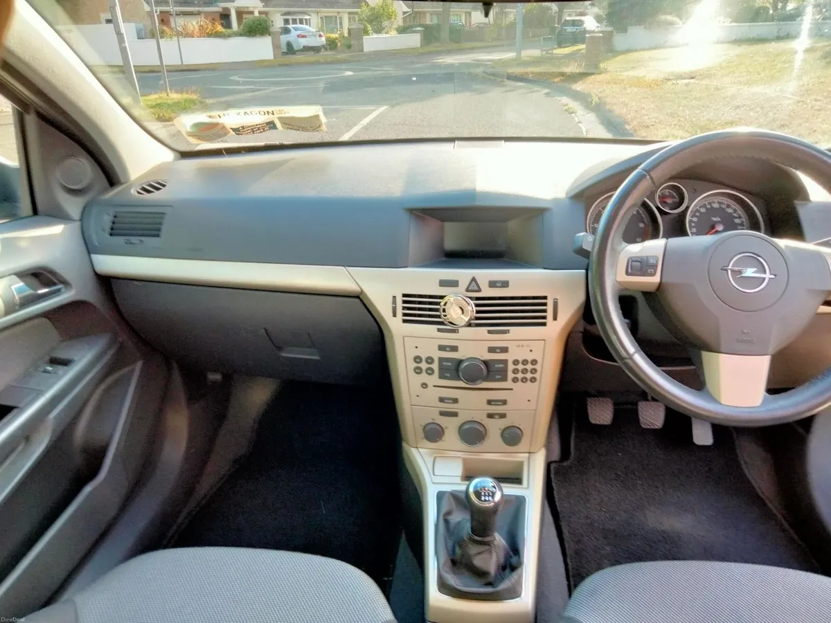 OPEL ASTRA ESTATE 1.3 CDTI 16V - Image 2