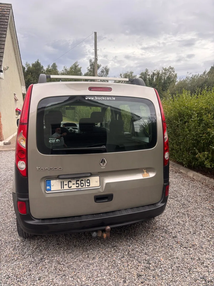 Car - Image 4