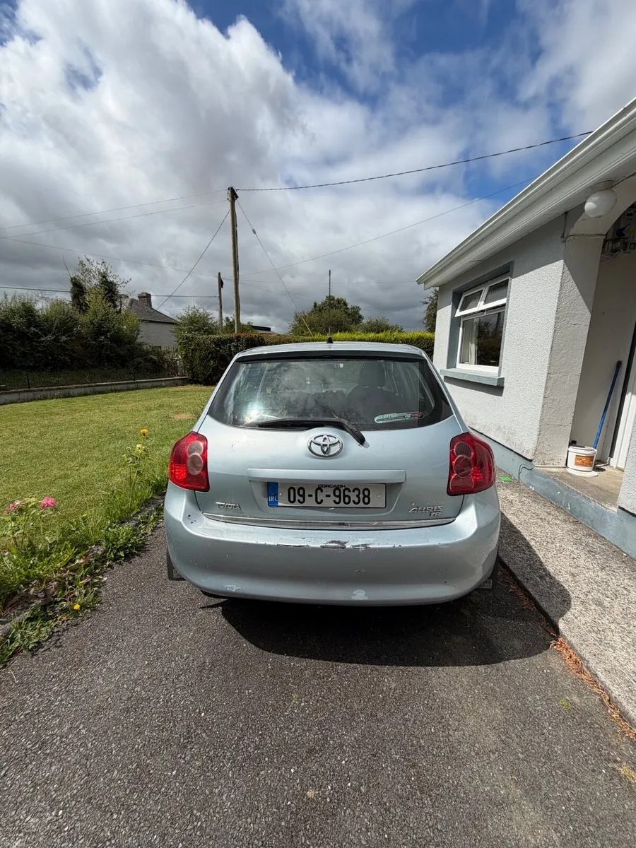 Toyota Auris 2009 - Image 4