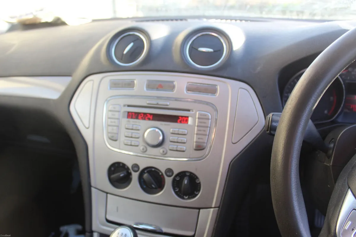 Ford Mondeo 2010 - Image 3