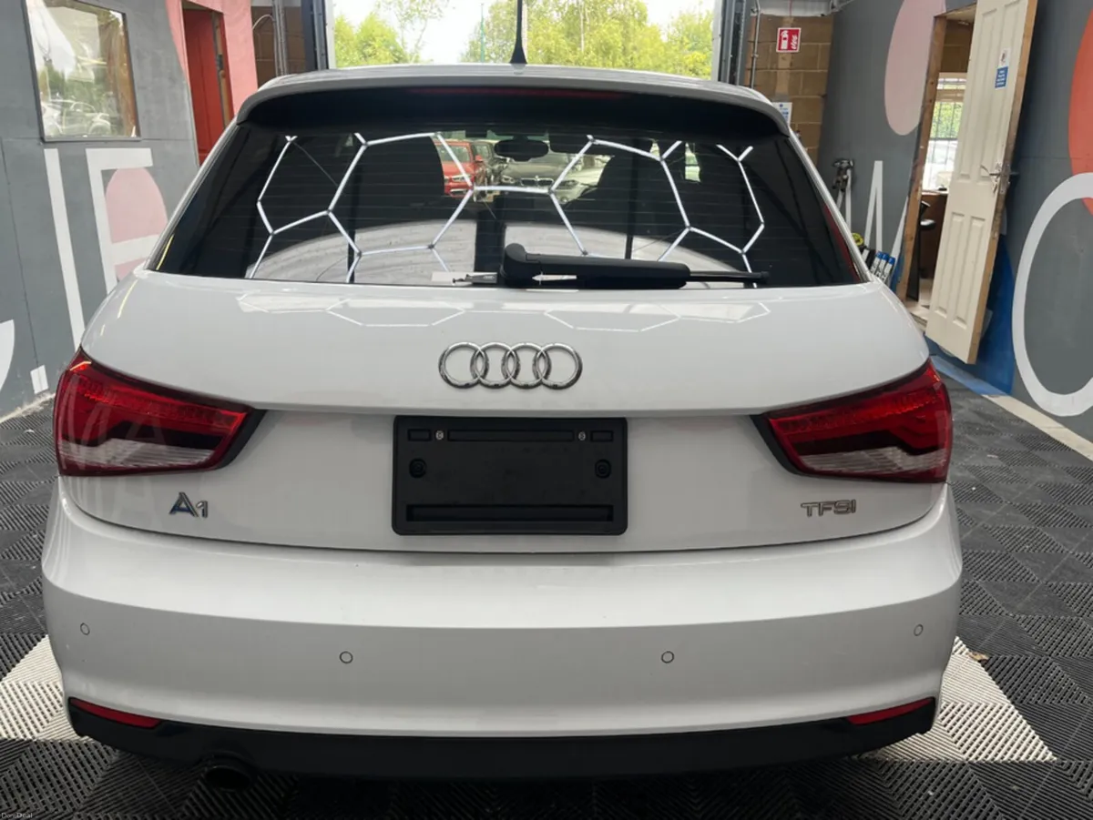 Audi A1 2017 AUDI 1.0 TFSI SPORTS AUTOMATIC/ FRONT - Image 4