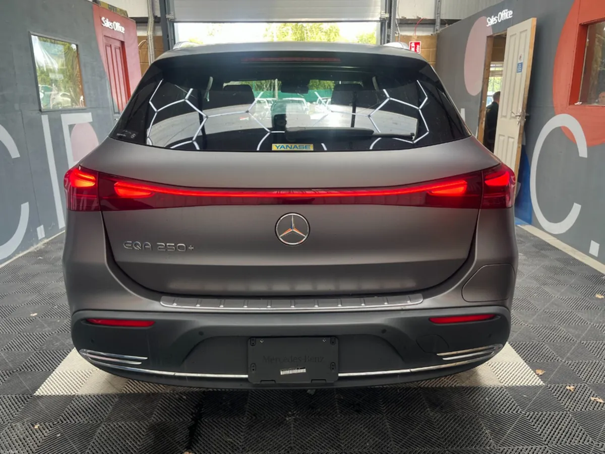 Mercedes-Benz EQA 2024 MERCEDES-BENZ EQA250+ AUTOM - Image 4