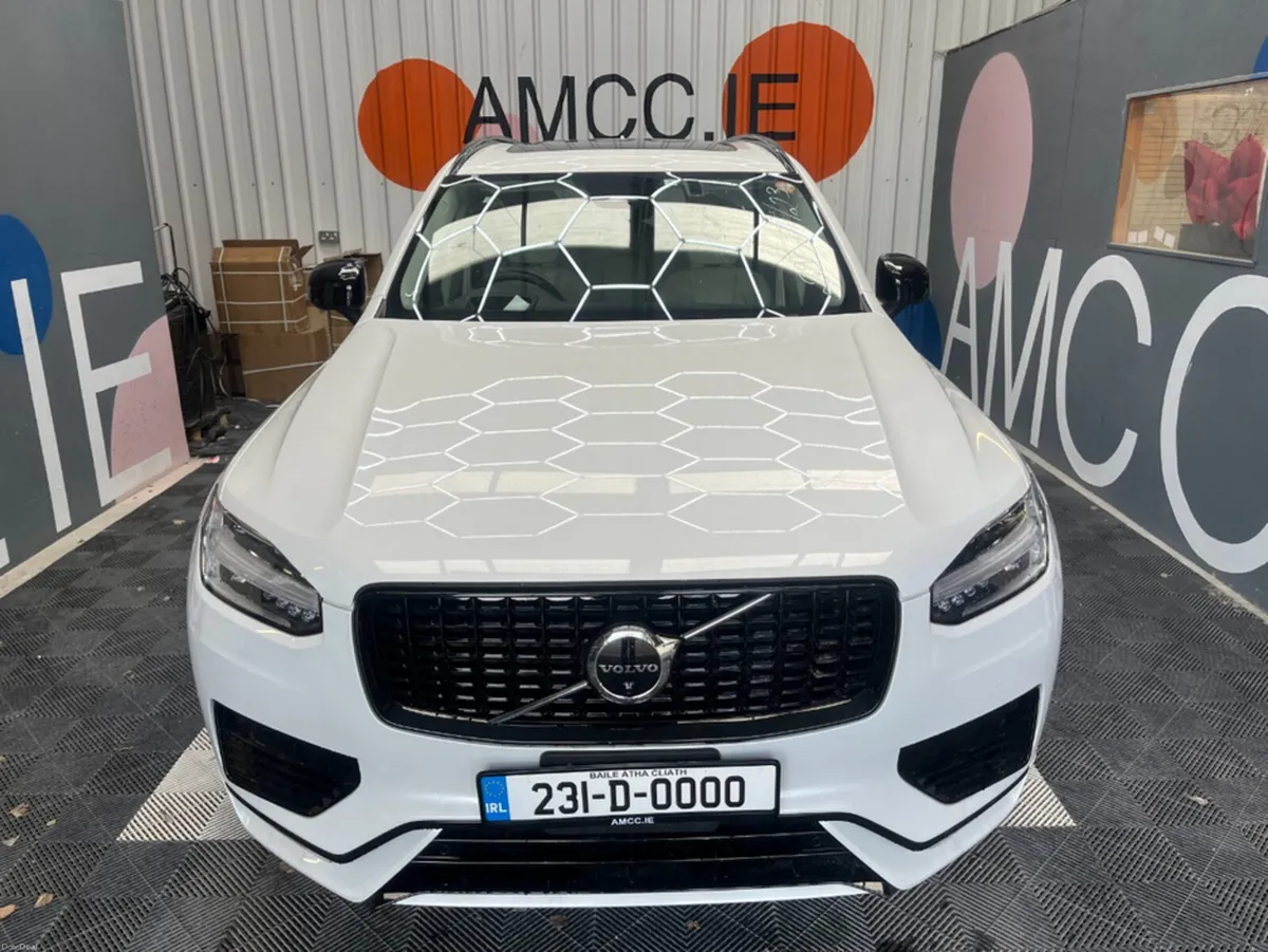 Volvo XC90 2023 XC90 4WD RECHARGE ULTIMATE T8 AWD - Image 2