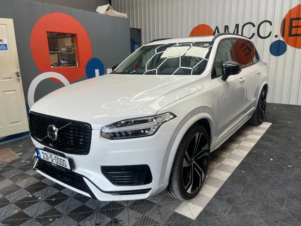 Volvo XC90 2023 XC90 4WD RECHARGE ULTIMATE T8 AWD - Image 6