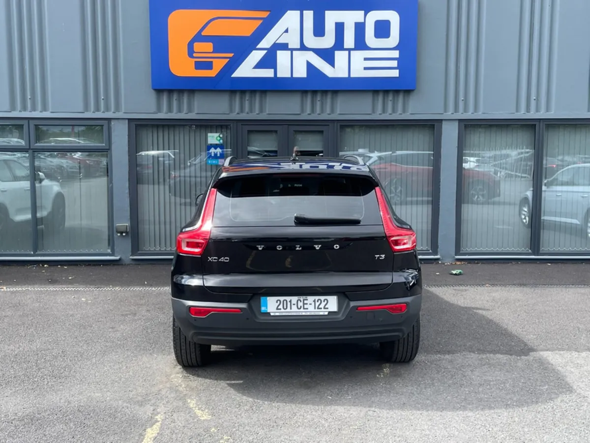 Volvo XC40 T3 5DR - Image 4