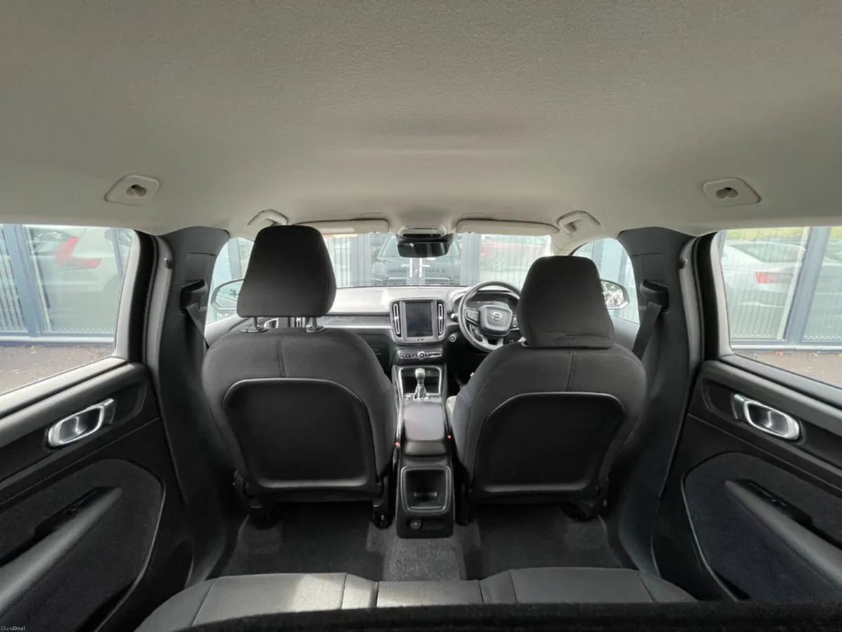 Volvo XC40 T3 5DR - Image 6