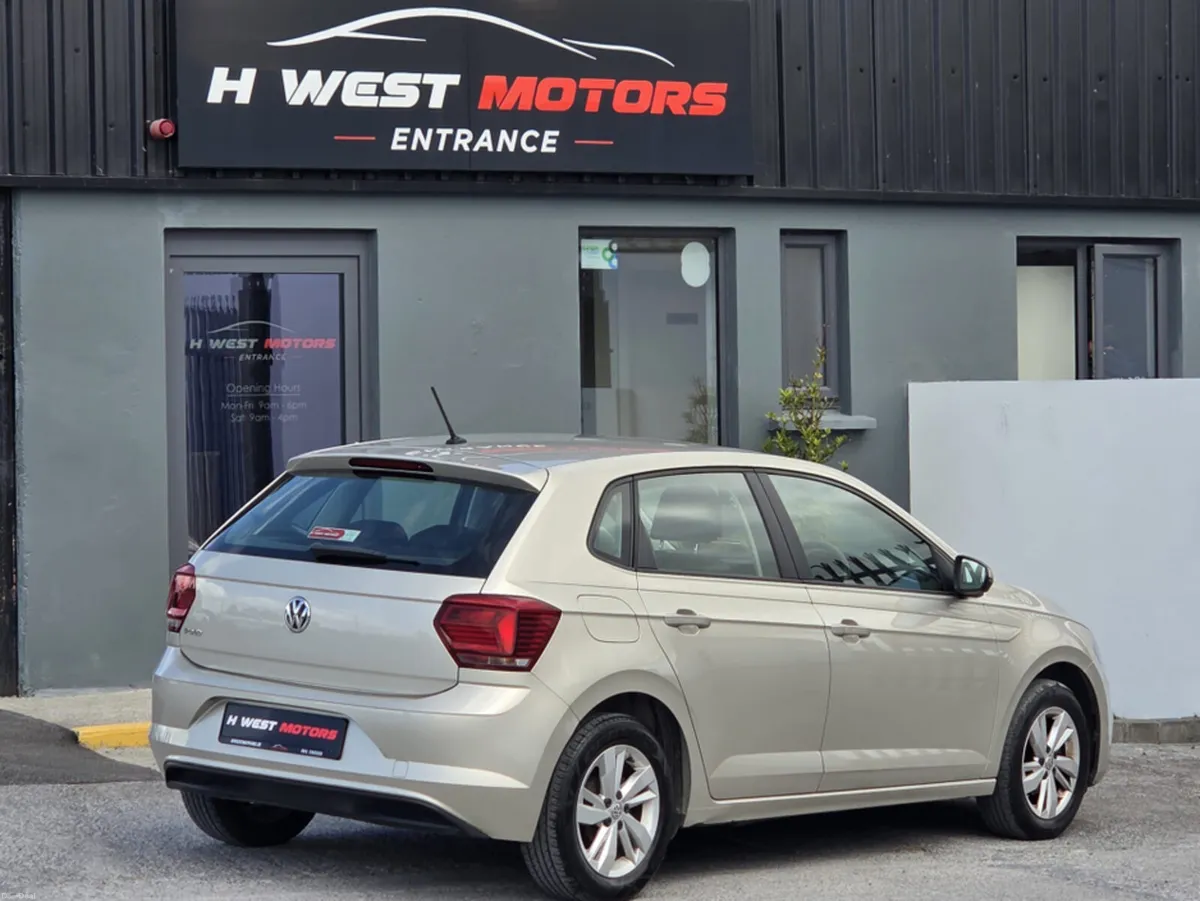 Volkswagen Polo TRENDLINE 1.0 TSI MANUAL 5SPEED 95 - Image 2