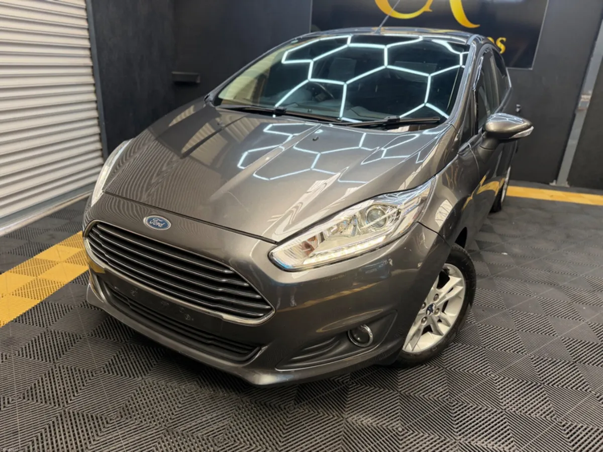 Ford Fiesta ZETEC - Image 4