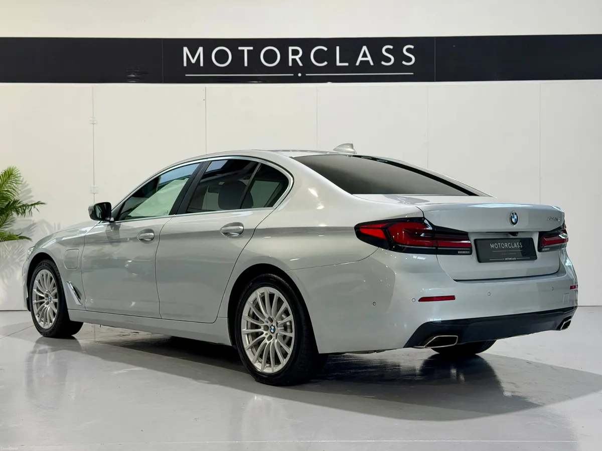 2021 BMW 5 Series 530E 2.0 Petrol Plug In Hybrid - Image 6