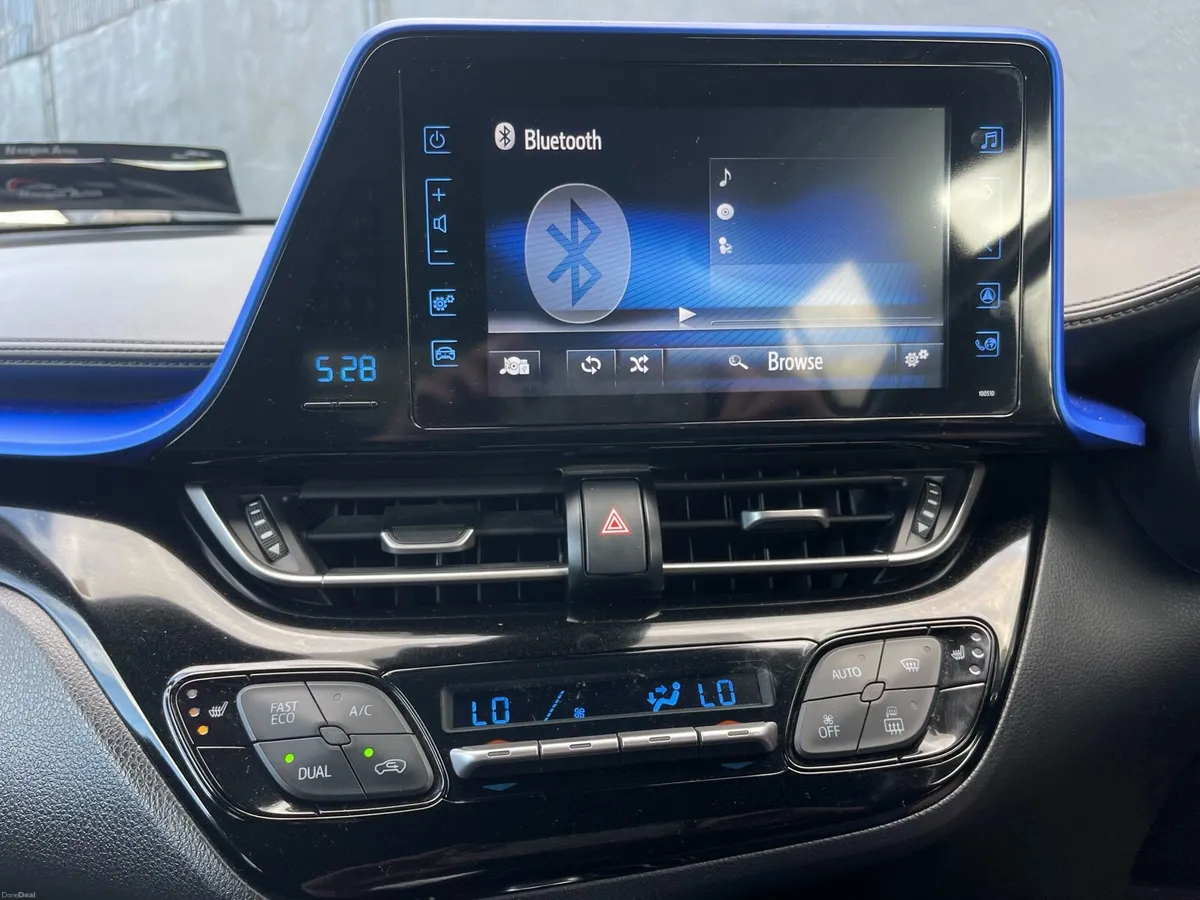 Toyota CH-R Hybrid Auto - Image 6