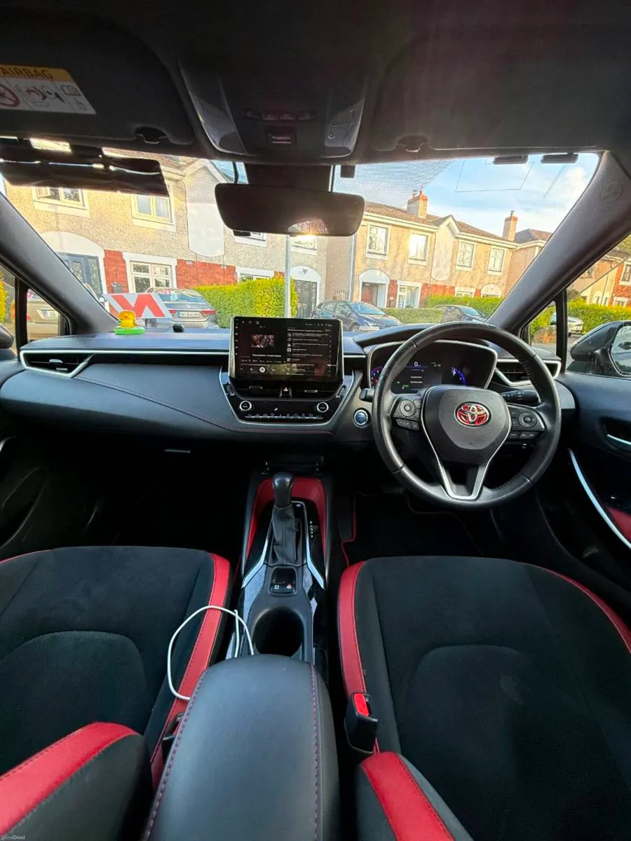 Toyota Corolla TOYOTA COROLLA 2019 1.8 PETROL HYBR - Image 5