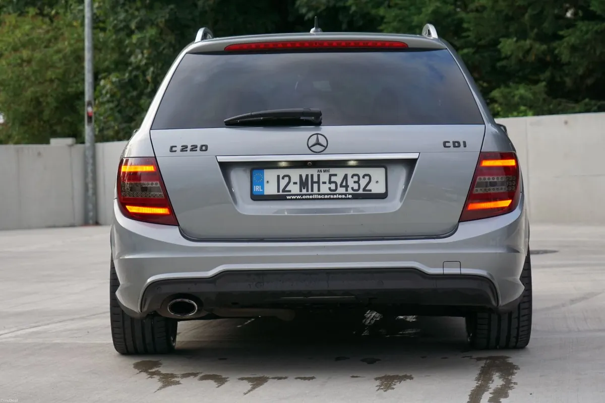 Mercedes-Benz C-Class 2012 - Image 5