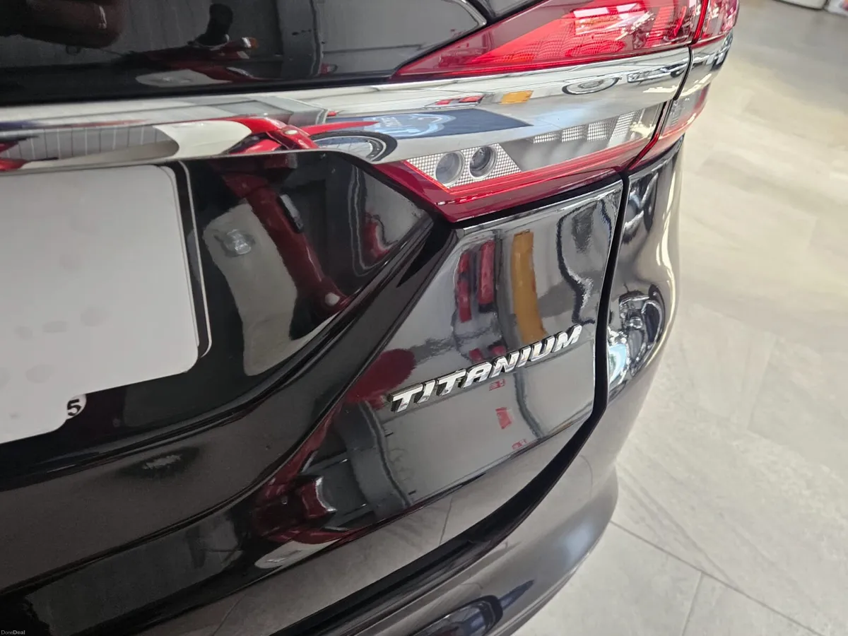 201 FORD MONDEO TITANIUM 2.0 DIESEL - Image 6