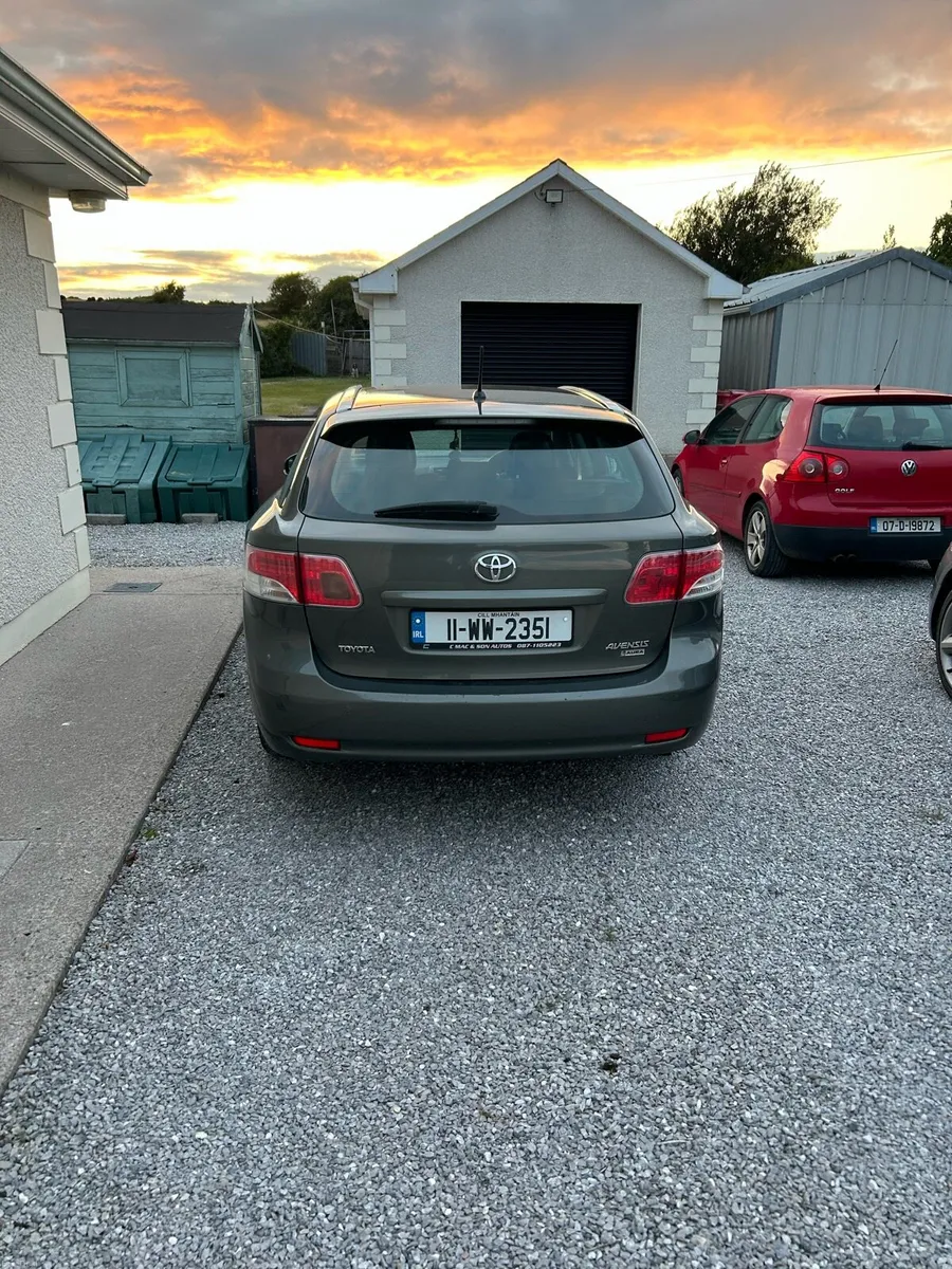 T27 Avensis estate low mileage-Fresh NCT - Image 2