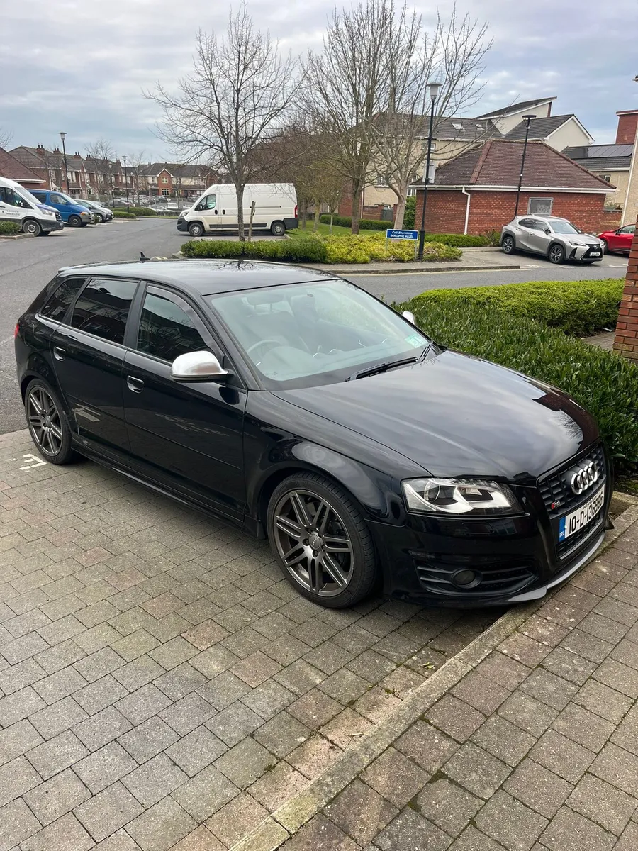 S3 Audi Quattro edition black (Manual) - Image 2