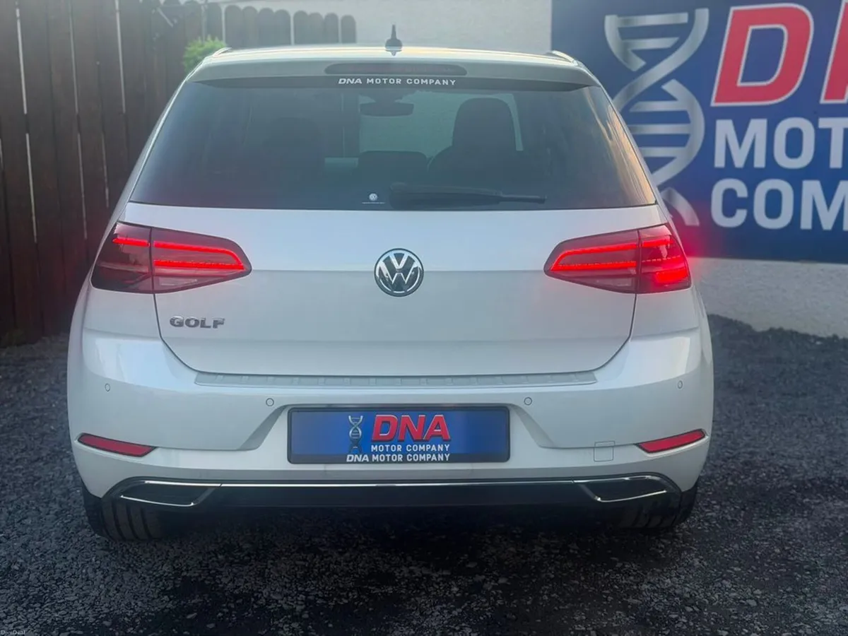Volkswagen Golf HIGHLINE W/ LEATHER - 75KMS - Image 6