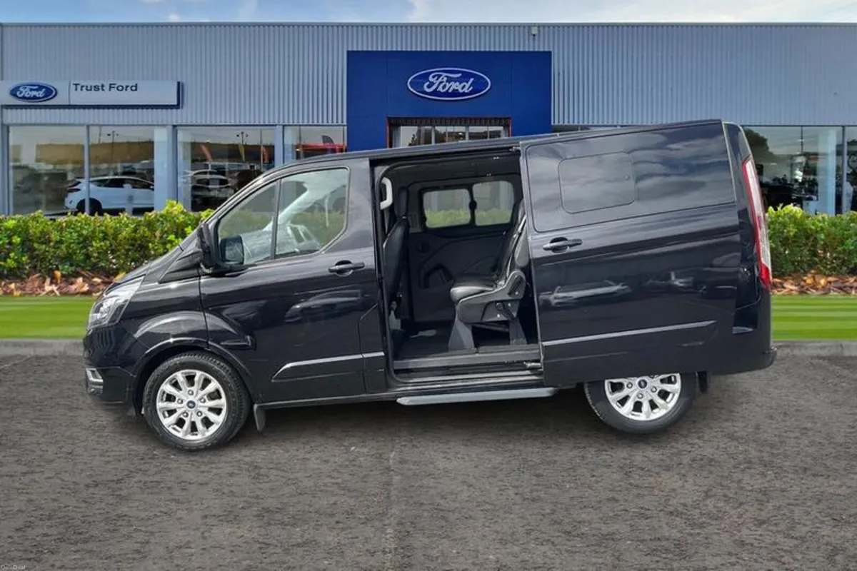 Ford Tourneo Custom L1  FWD 2.0 EcoBlue 130ps L/R - Image 5