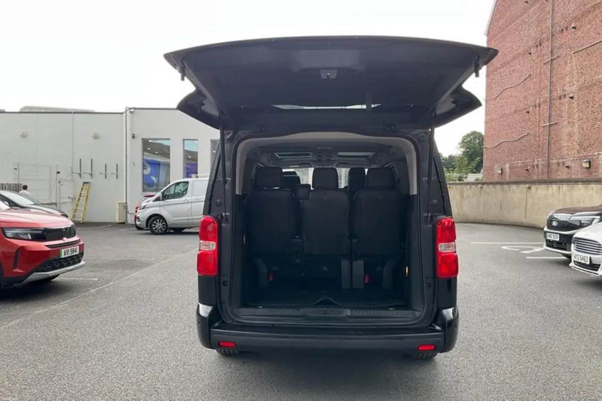 Vauxhall Vivaro 2.0 Turbo D 180PS Elite L 5dr Auto - Image 6