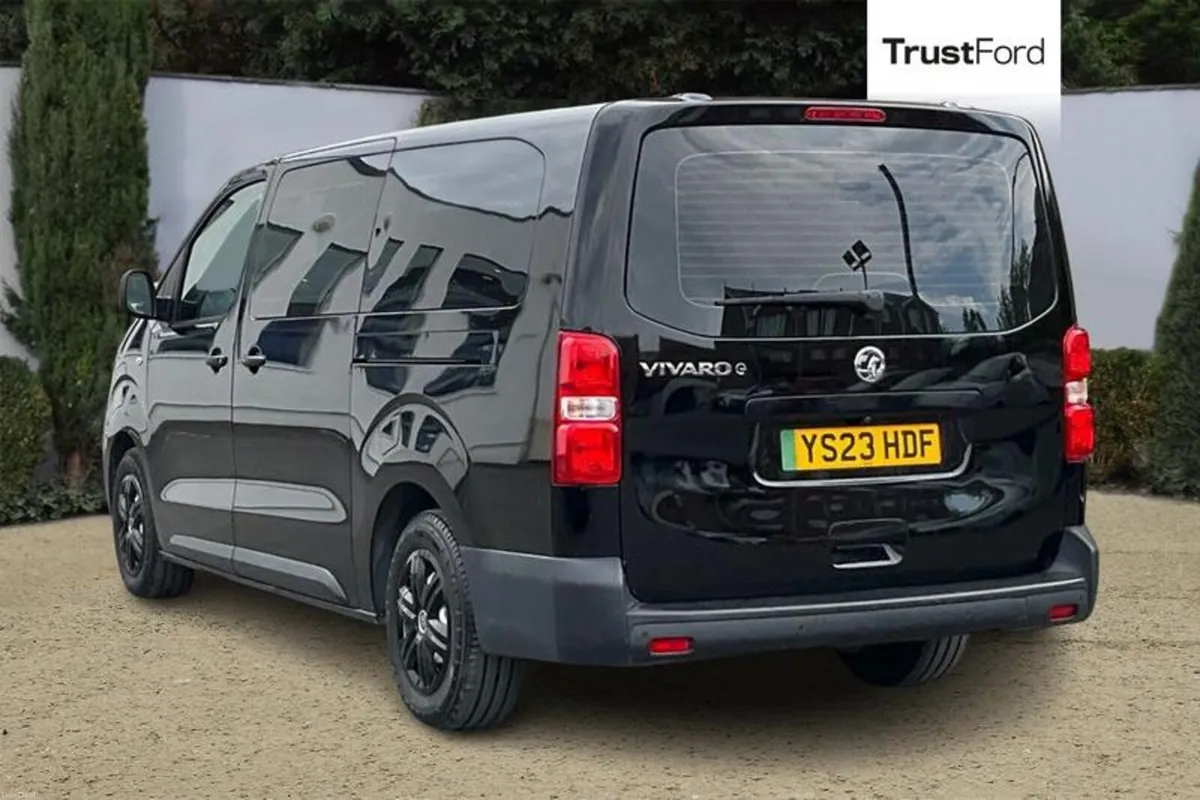 Vauxhall Vivaro 100kW Combi L 50kWh 5dr Auto - Image 2
