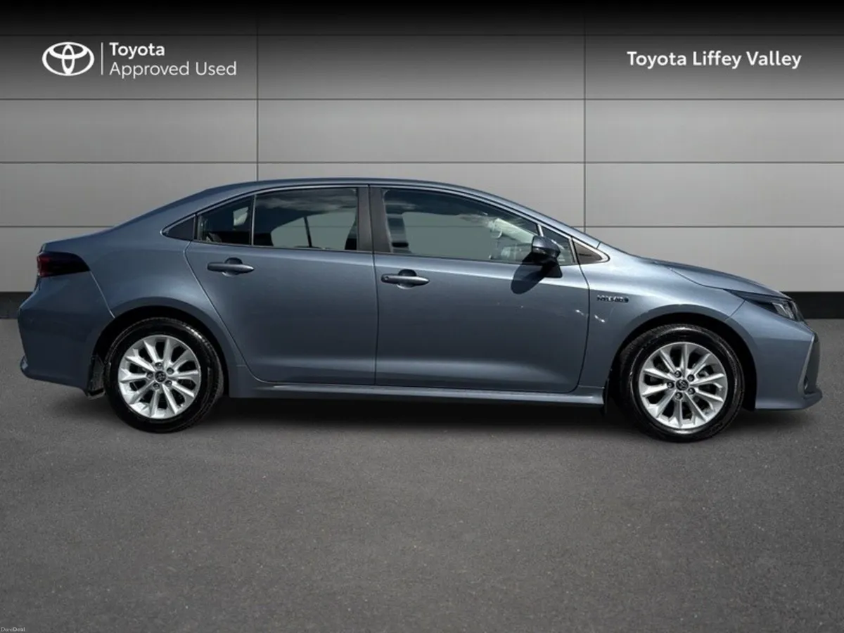 Toyota Corolla COROLLA HYBRID LUNA SAL - Image 3