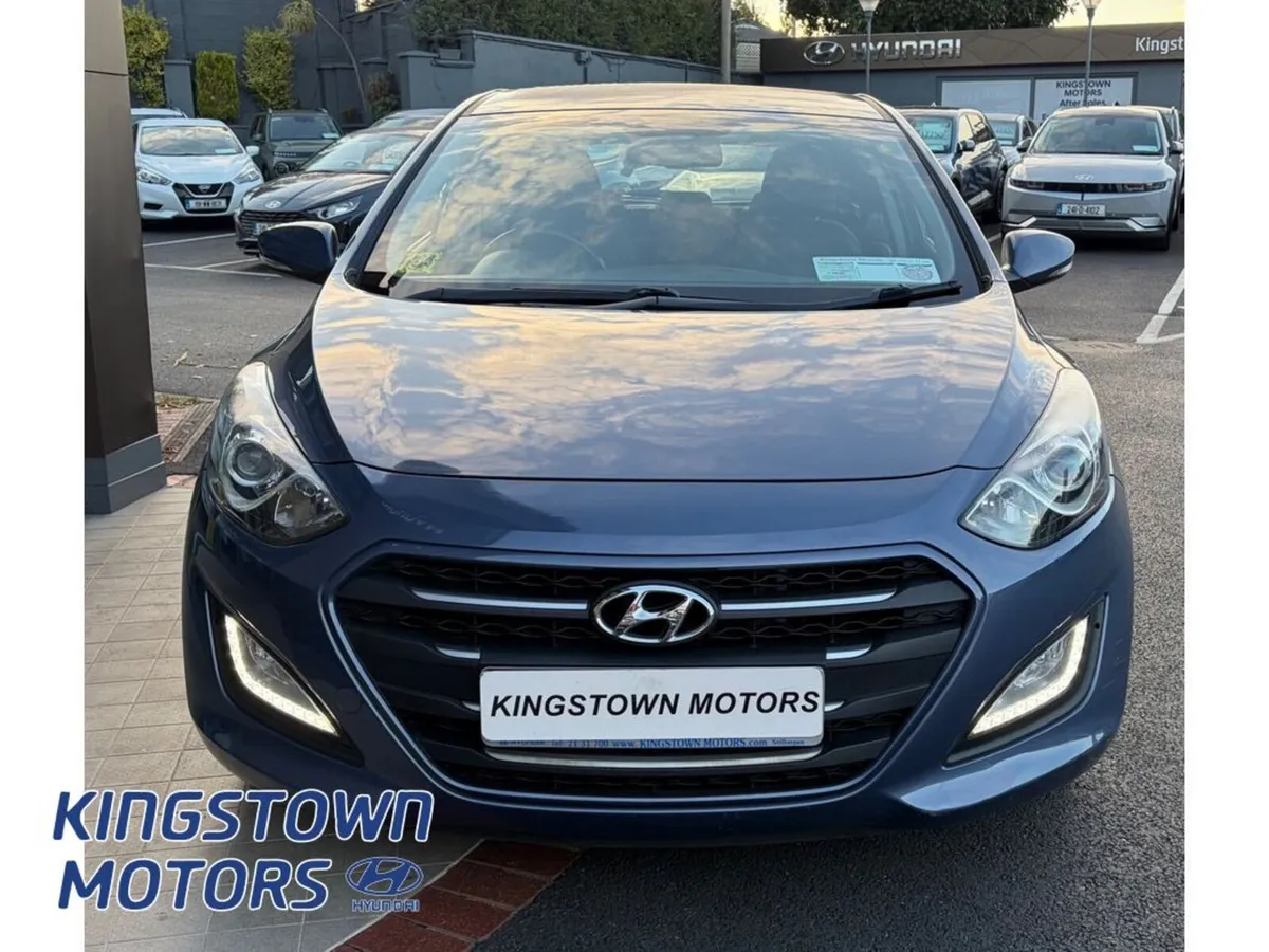 Hyundai i30 5DR - Image 2