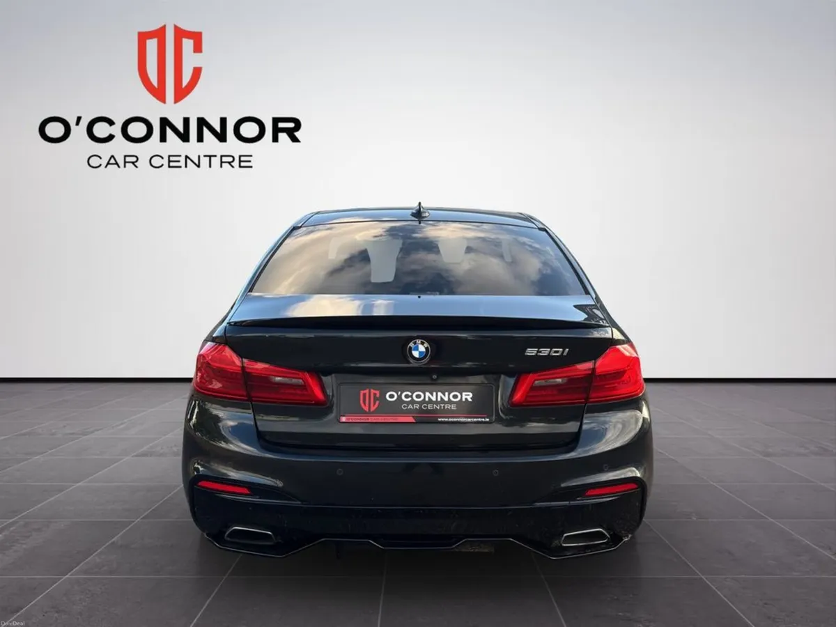 BMW 5-Series Executive comfort when you need it. s - Image 5