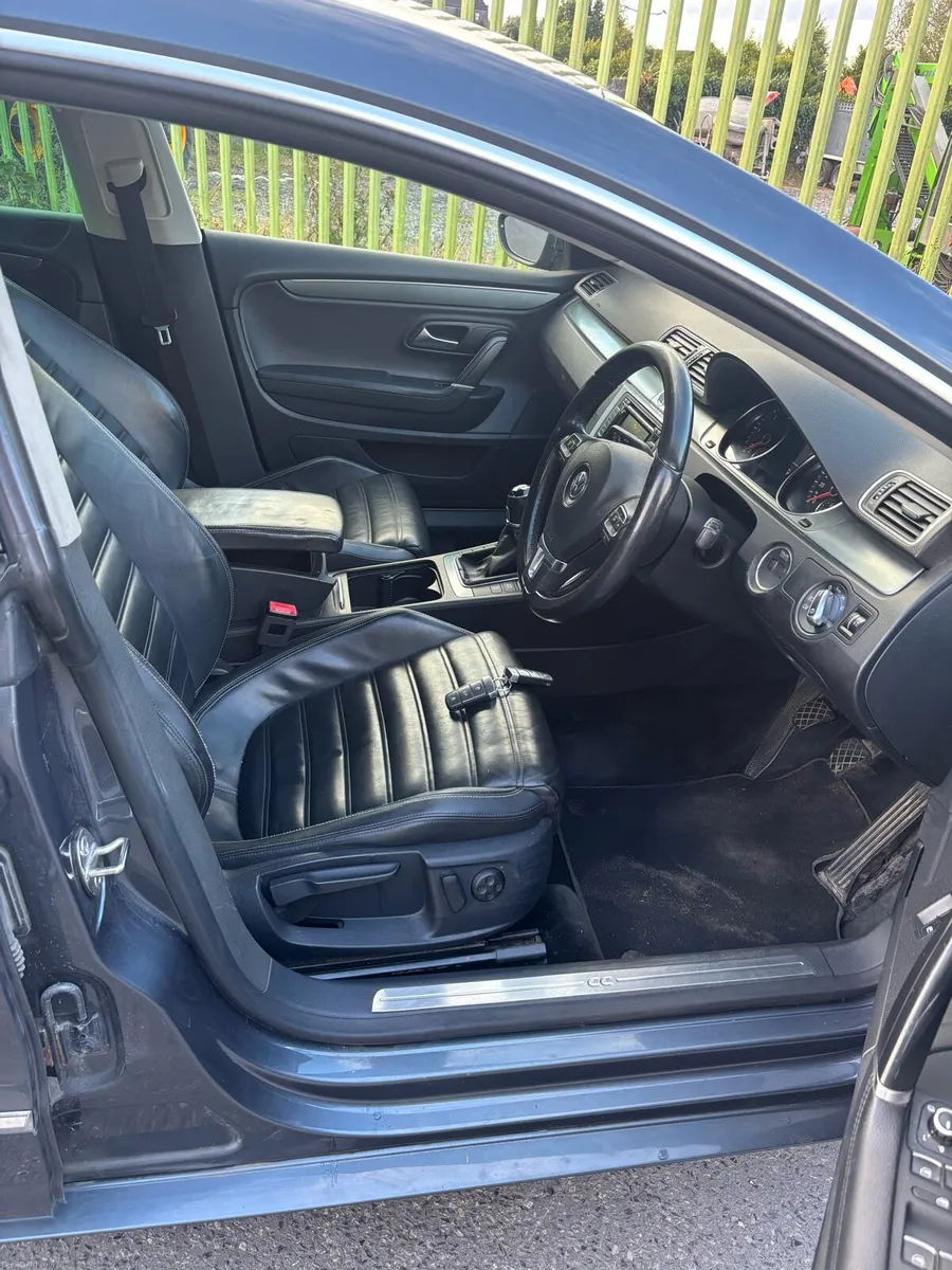 2013 Passat CC nct 01/2027 - Image 5