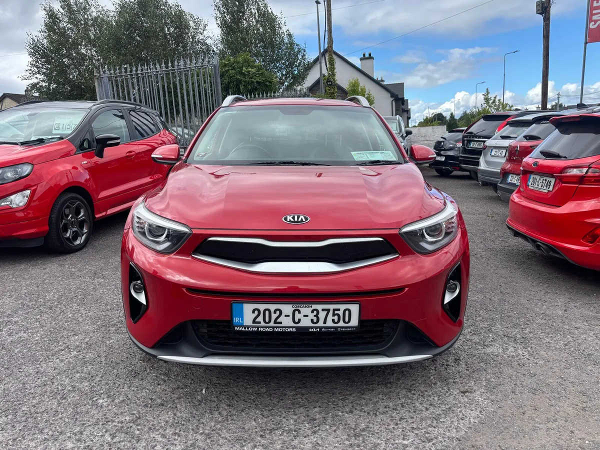 Kia Stonic 2020  PETROL  LOW  MILEAGE - Image 2