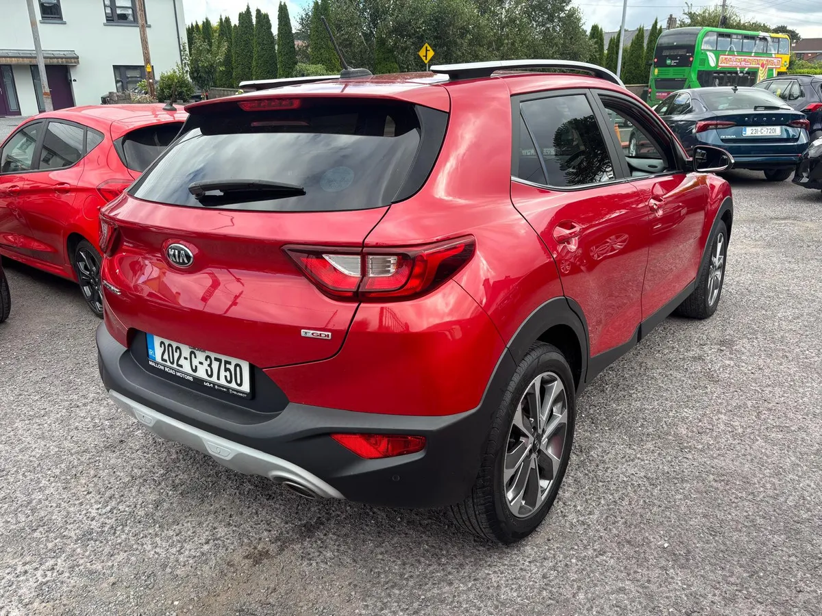 Kia Stonic 2020  PETROL  LOW  MILEAGE - Image 5